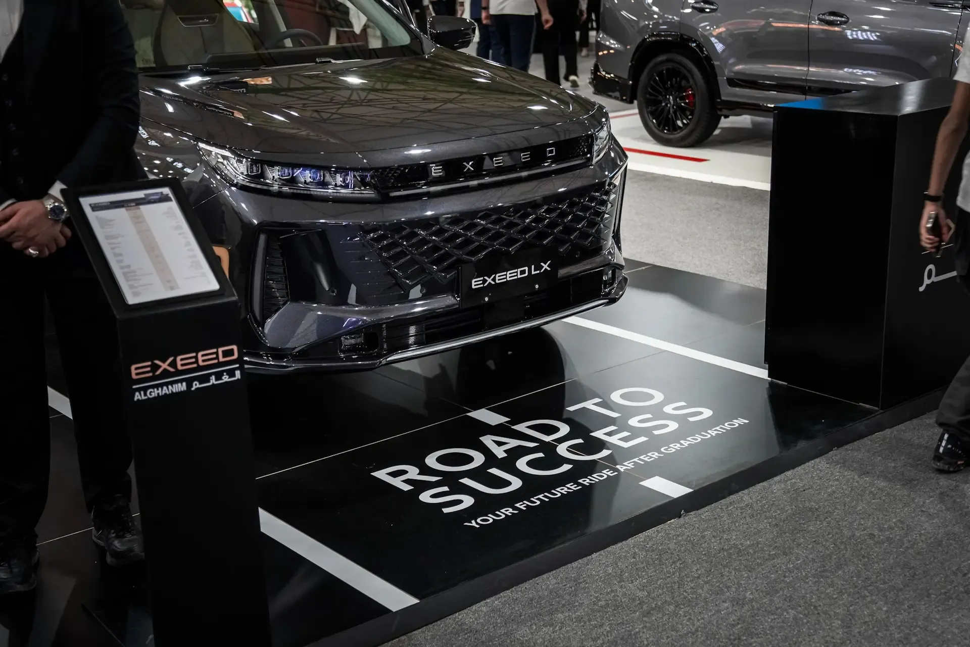 EXEED engages high school graduates at Derasti Exhibition